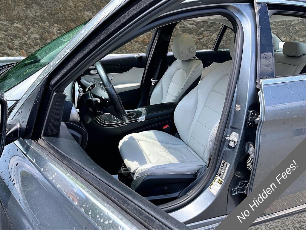 Used 2017 Mercedes-Benz C 300 4MATIC Sedan w/ Premium 1 Package image 19