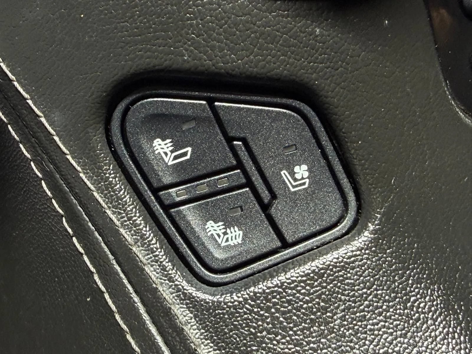 Used 2017 GMC Yukon SLT RWD image 41