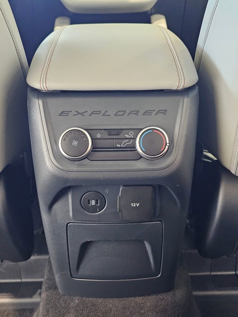 New 2025 Ford Explorer Active w/ Active Comfort Package image 27