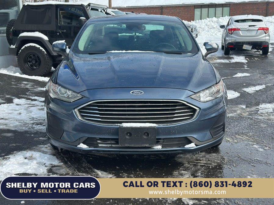 Used 2019 Ford Fusion SE FWD image 2