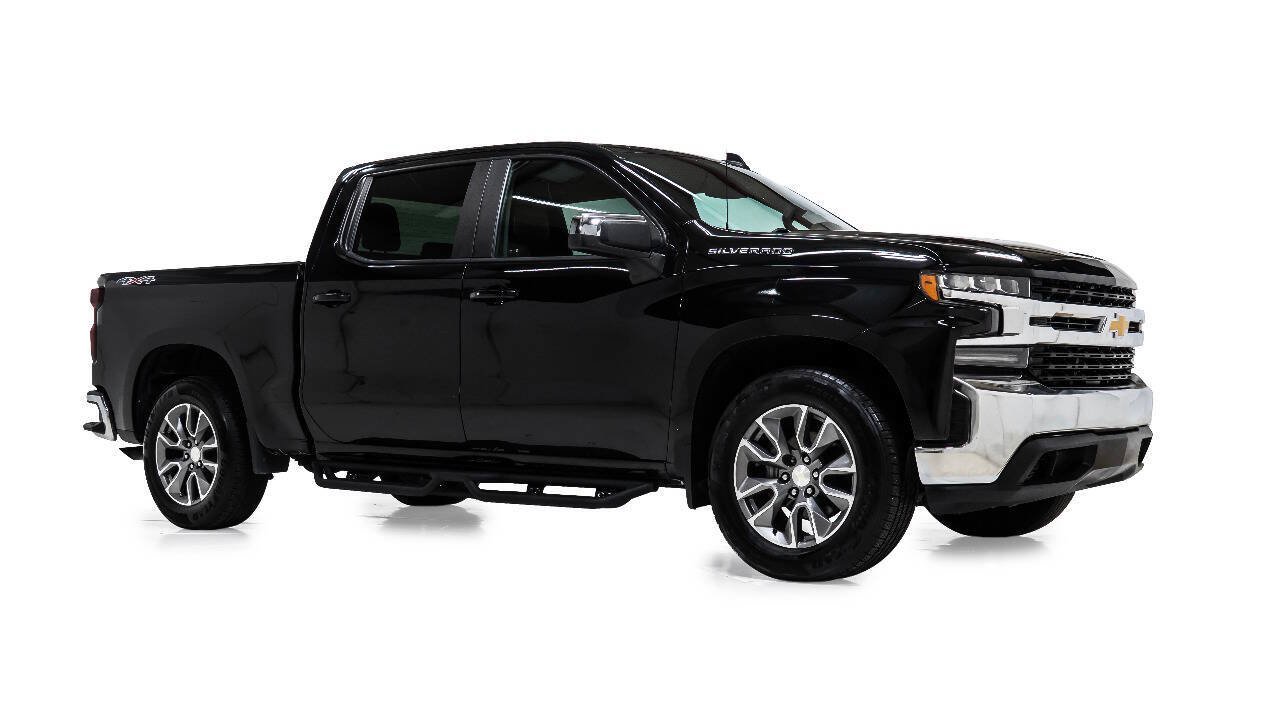 Used 2021 Chevrolet Silverado 1500 LT AWD/4WD image 1