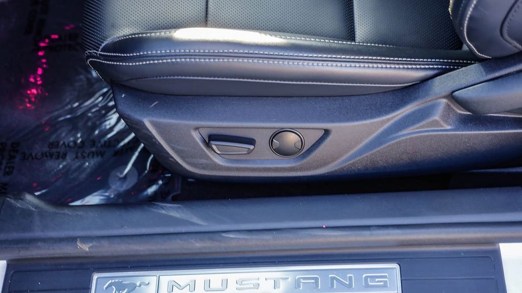 Used 2025 Ford Mustang Premium RWD image 26