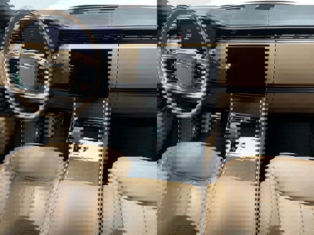 Used 2024 Land Rover Range Rover Long Wheelbase SE image 28