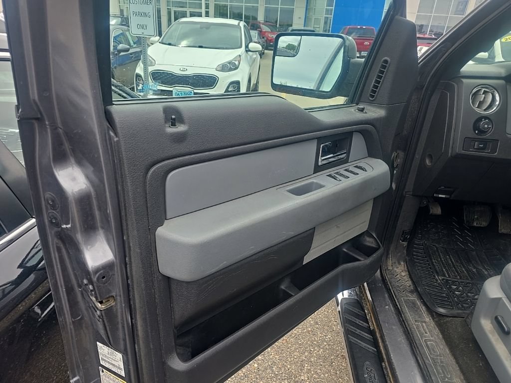 Used 2013 Ford F150 XLT w/ Luxury Equipment Group AWD/4WD image 13