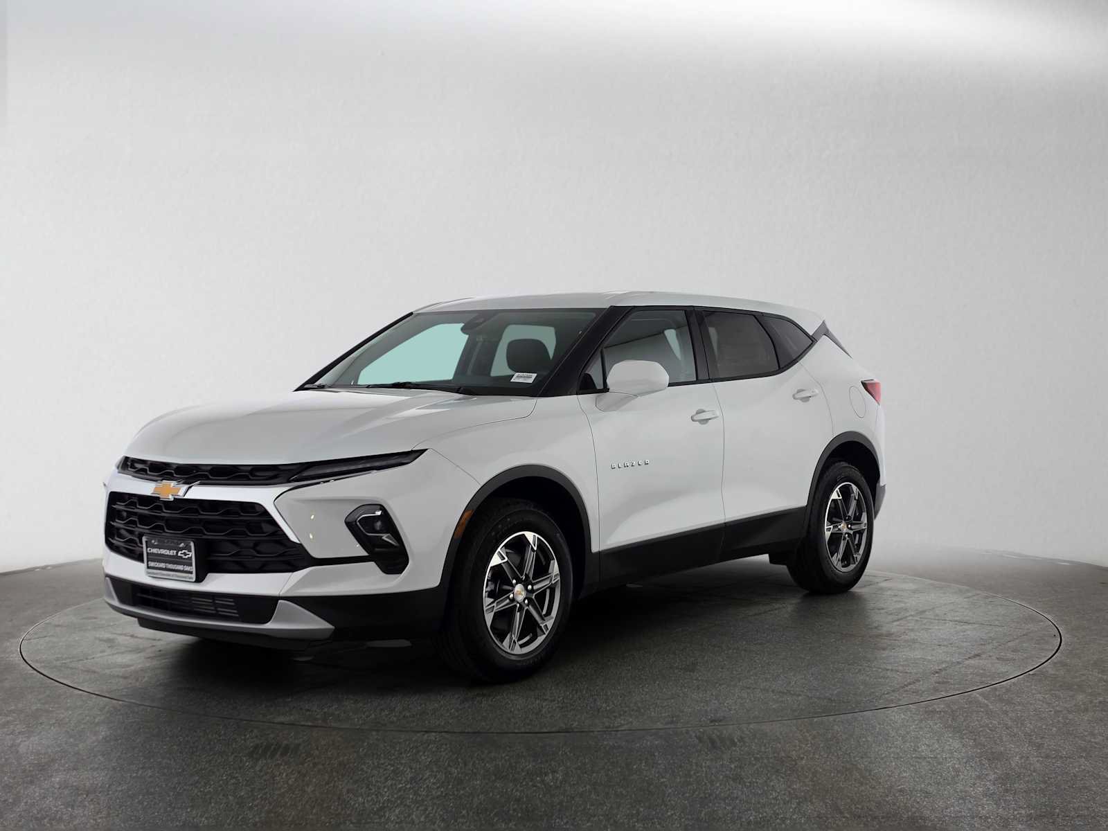 New 2026 Chevrolet Blazer LT w/ LPO, Floor Liner Package FWD image 7