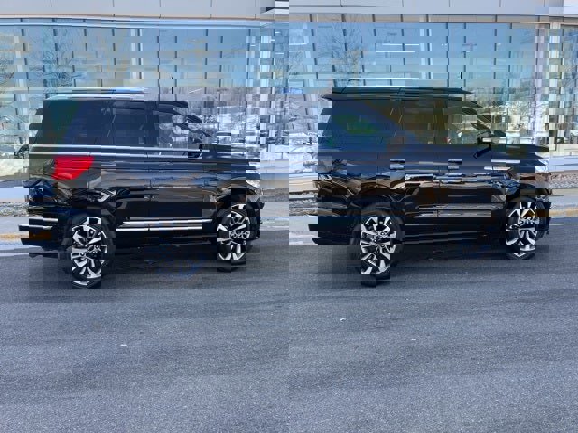 Used 2021 Lincoln Navigator Reserve w/ Luxury Package image 9