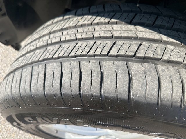 Used 2017 Ford Explorer XLT image 25