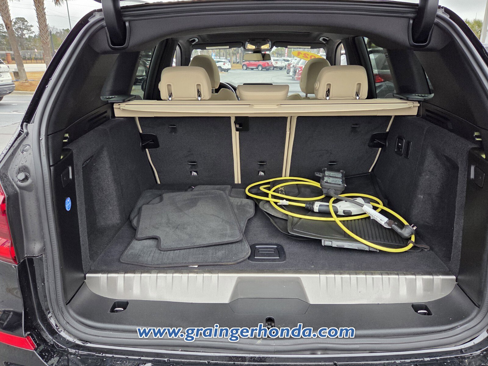 Used 2021 BMW X3 xDrive30e w/ Convenience Package image 11