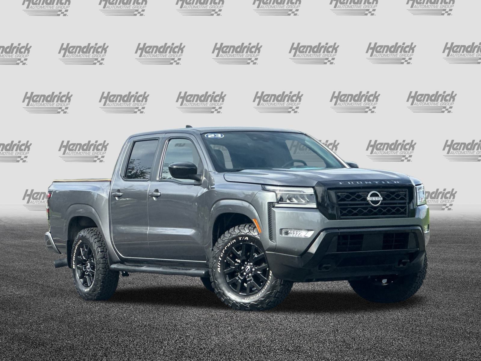 Used 2023 Nissan Frontier SV w/ Midnight Edition Package video 2
