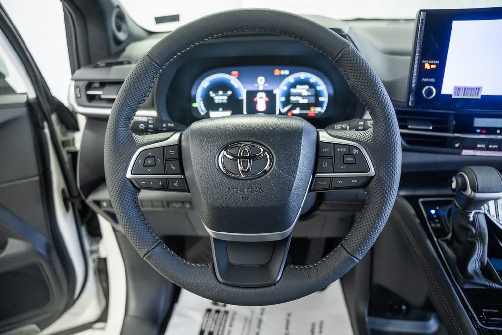 New 2026 Toyota Sienna XLE Woodland Edition image 28