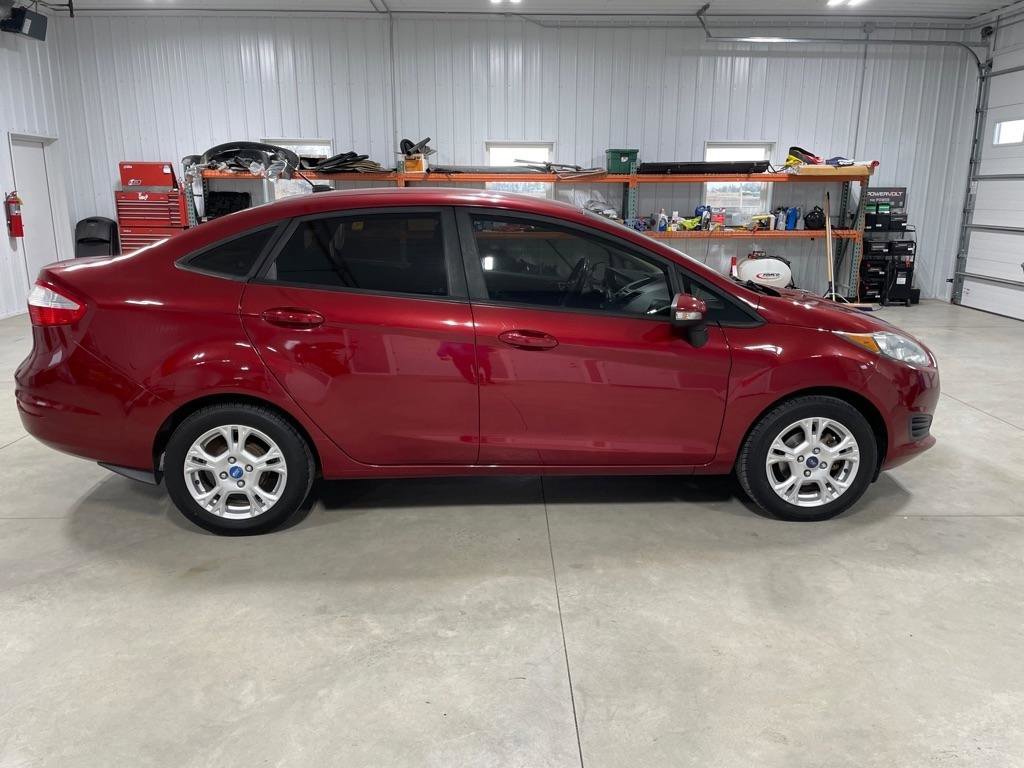 Used 2014 Ford Fiesta SE image 8