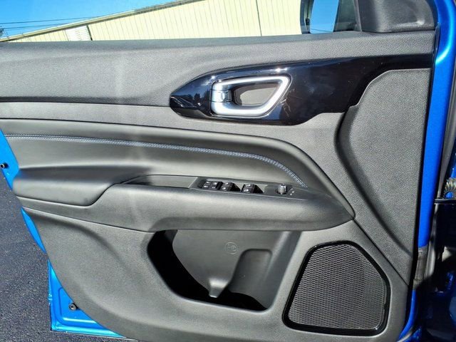 New 2026 Jeep Compass Latitude image 8