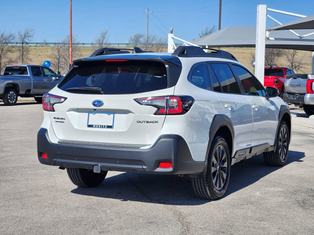 Used 2025 Subaru Outback Onyx Edition image 7
