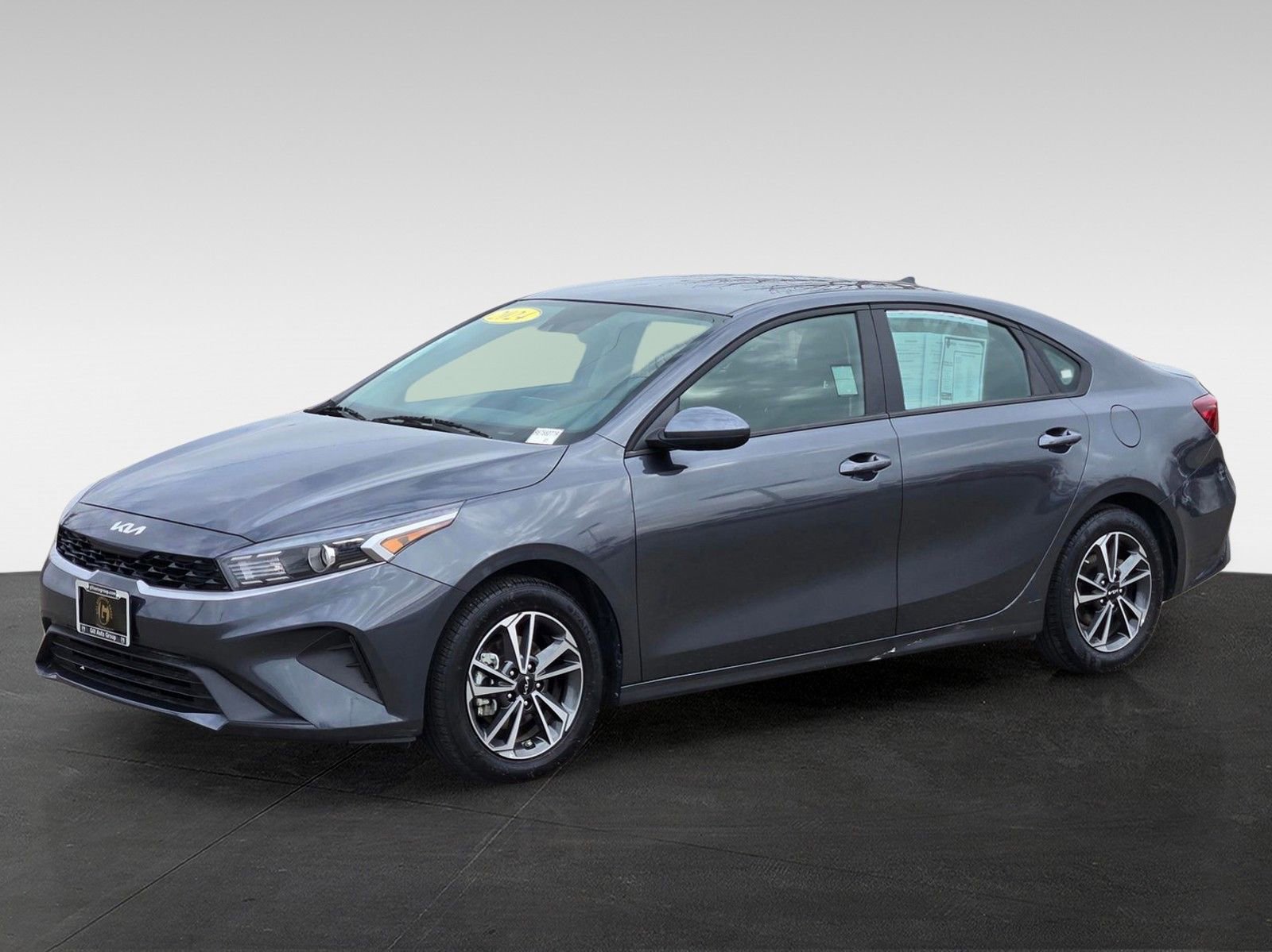 Used 2024 Kia Forte LXS image 8