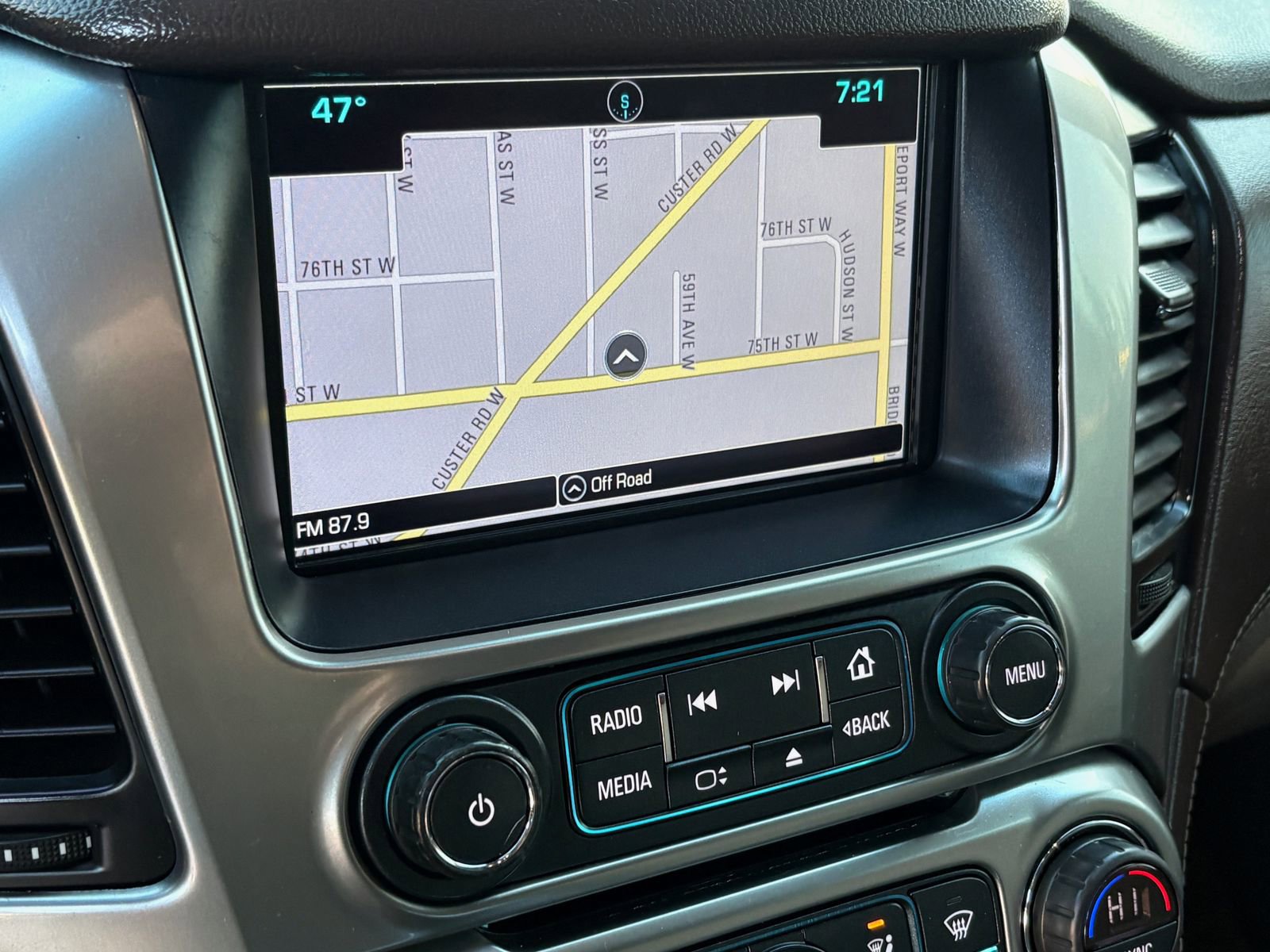 Used 2018 Chevrolet Suburban LT image 34