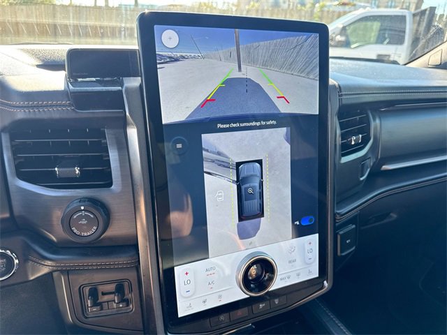 Certified 2023 Ford Expedition Platinum image 28