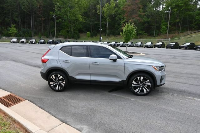 Used 2024 Volvo XC40 B5 Plus w/ Protection Package Premier AWD/4WD image 15
