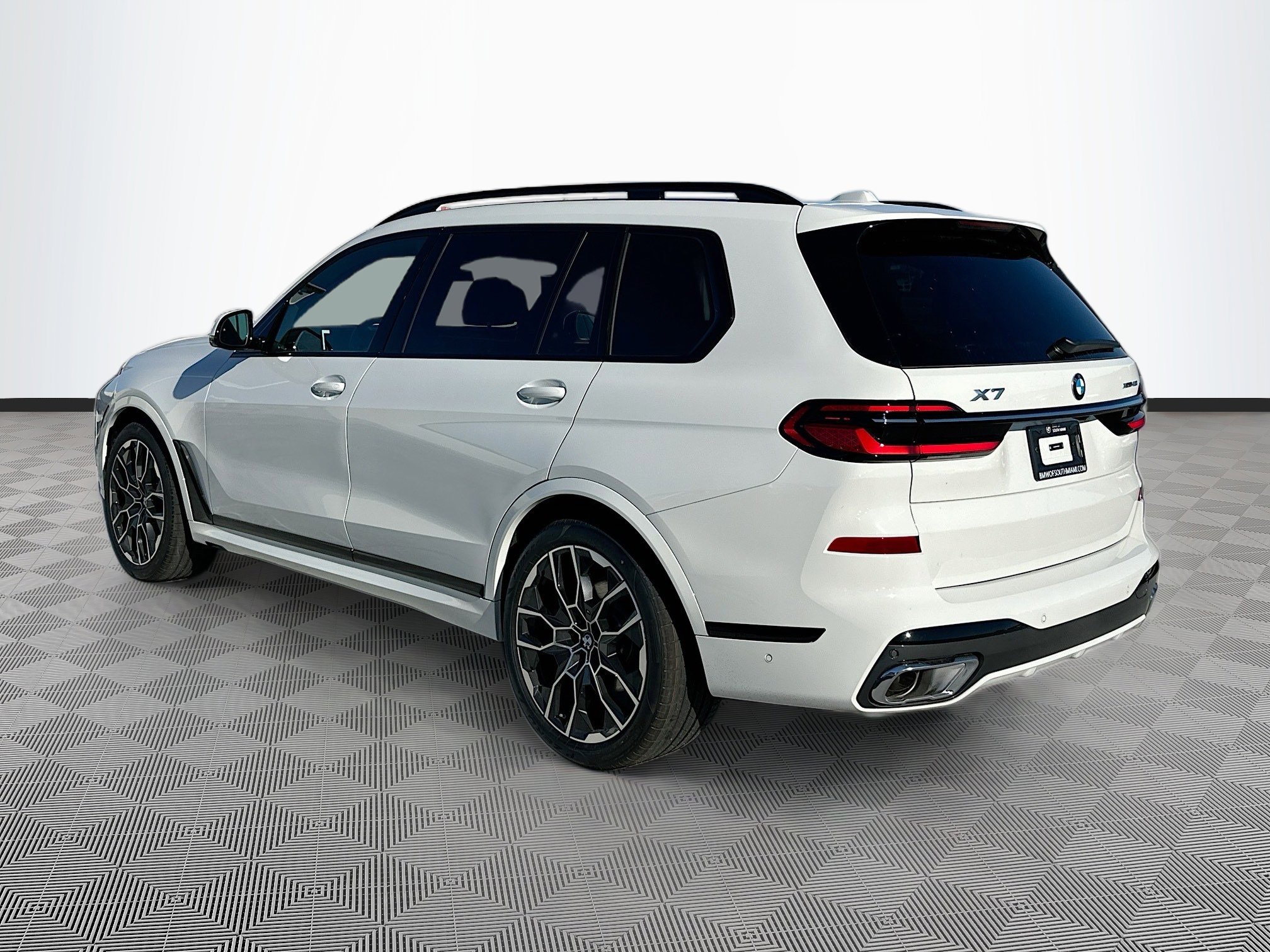 New 2026 BMW X7 xDrive40i w/ M Sport Package image 4