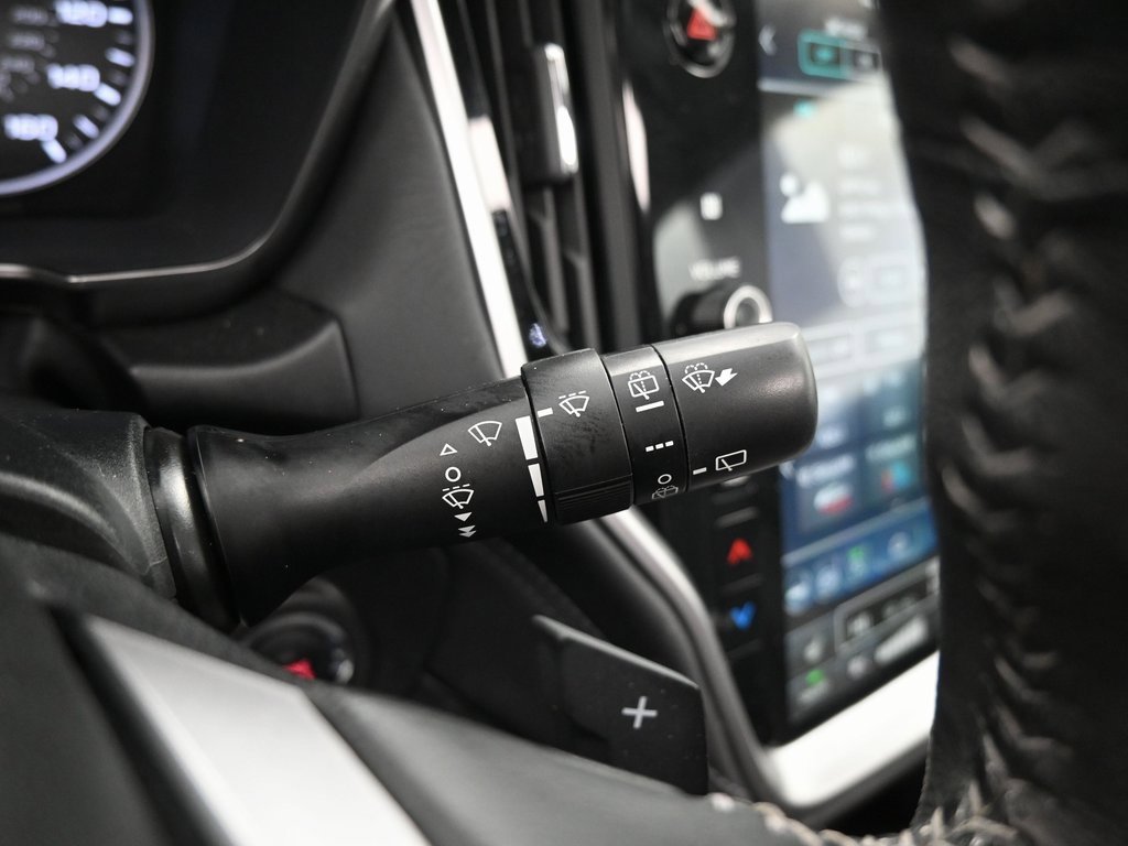 Used 2023 Subaru Outback Limited XT image 17