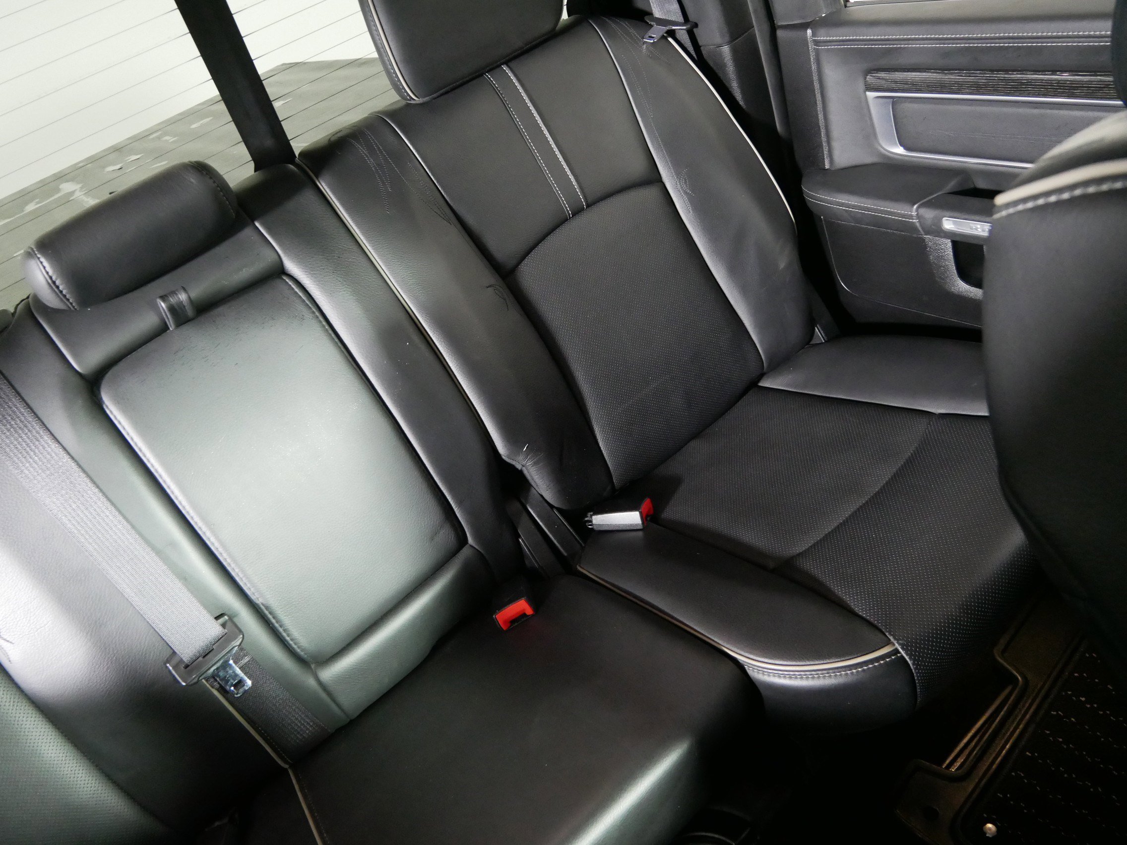 Used 2016 RAM 1500 Limited AWD/4WD image 14