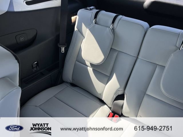 New 2026 Ford Explorer Platinum image 21