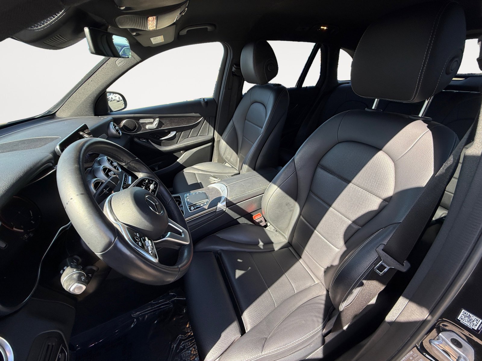 Used 2022 Mercedes-Benz GLC 300 4MATIC image 10