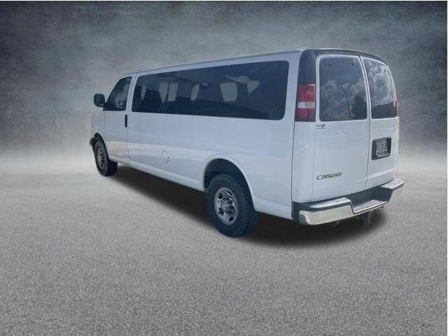 Used 2020 Chevrolet Express 3500 LT w/ LT Preferred Equipment Group RWD image 8