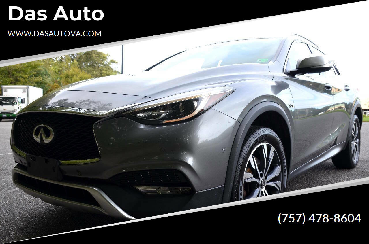Used 2017 INFINITI QX30 Premium w/ Navigation Package AWD/4WD image 1