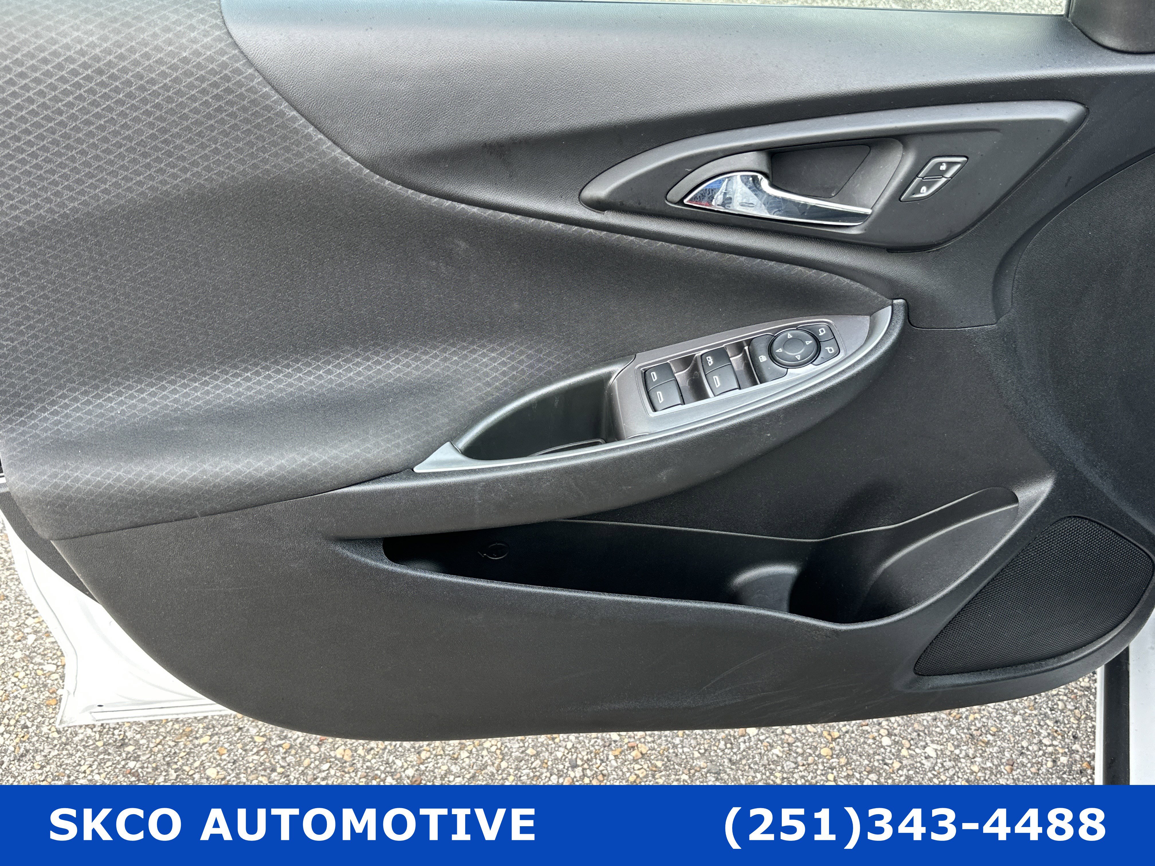 Used 2024 Chevrolet Malibu LT image 11