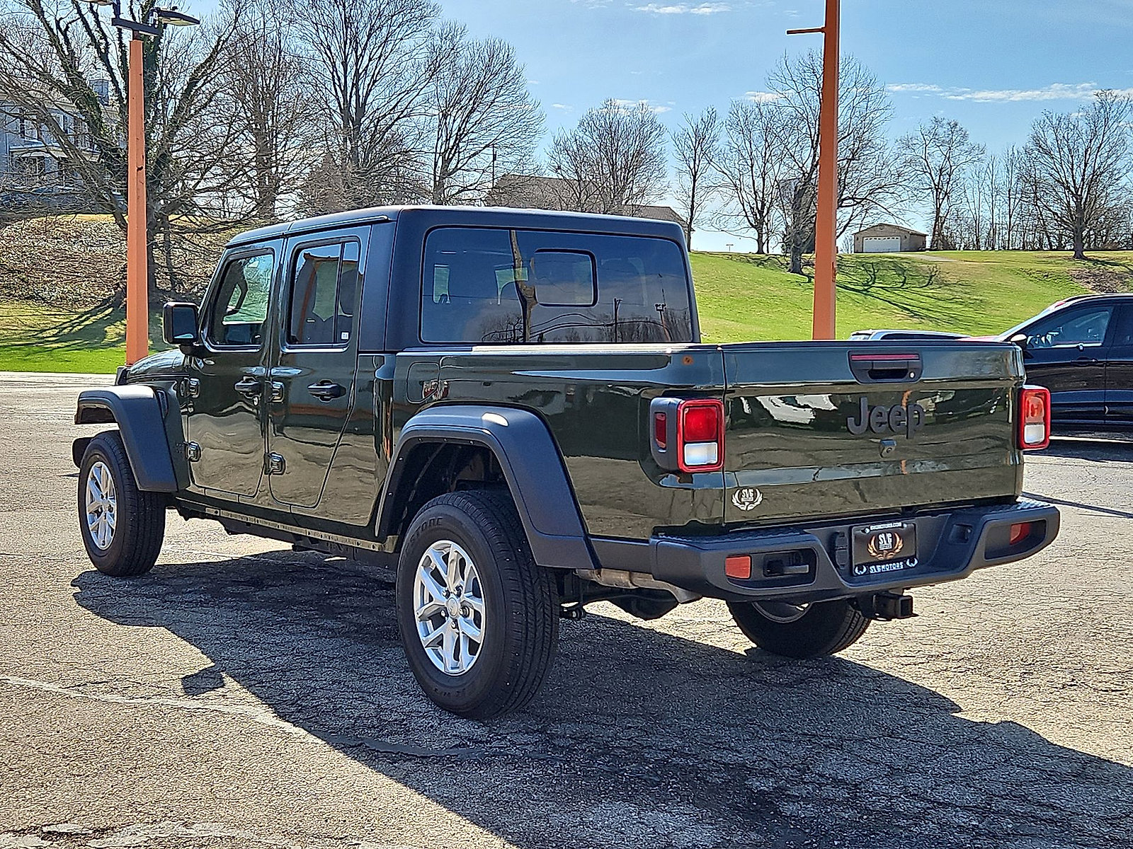 New 2023 Jeep Gladiator Sport AWD/4WD image 11