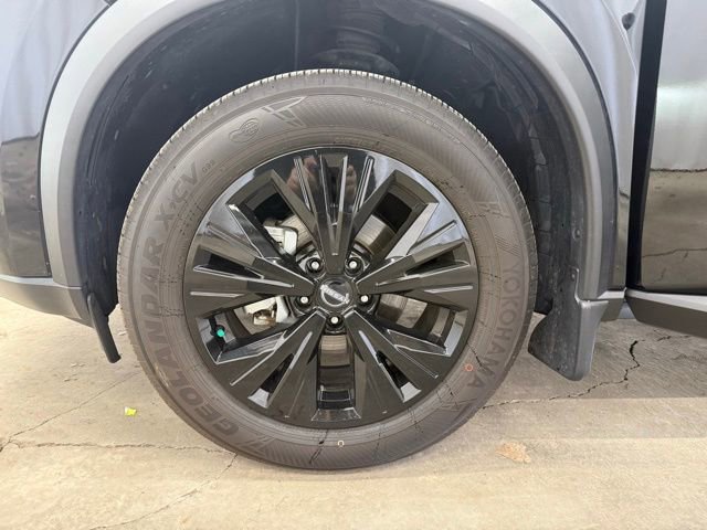 Used 2023 Nissan Rogue SV image 27