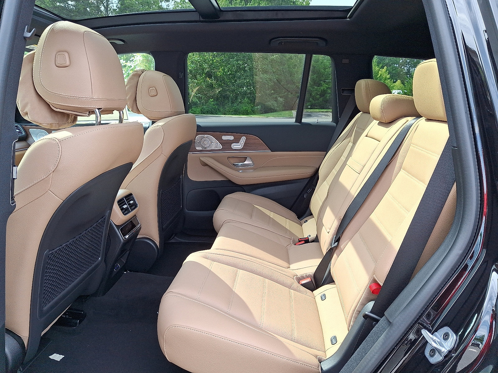 New 2026 Mercedes-Benz GLS 450 4MATIC image 6