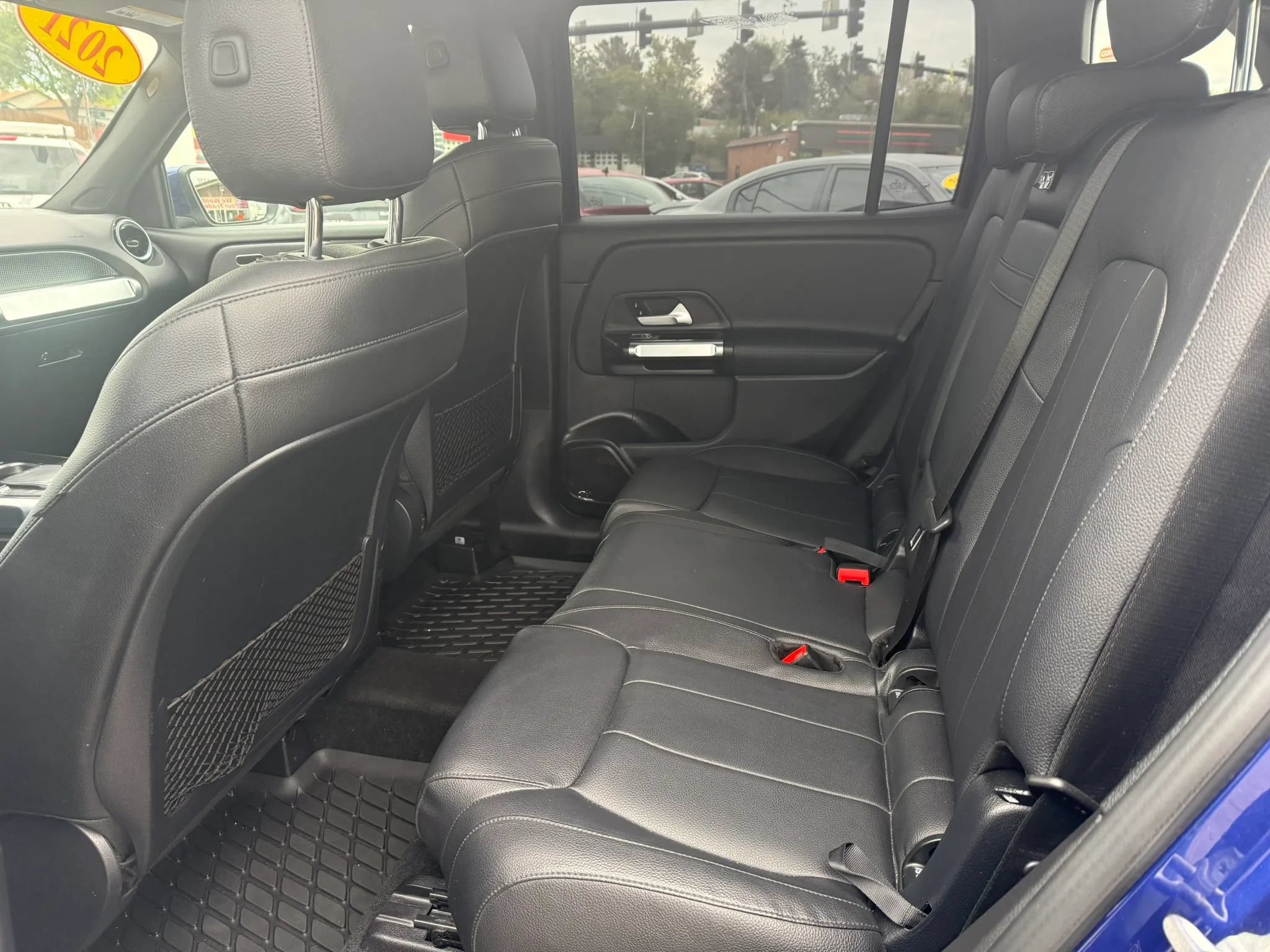 Used 2021 Mercedes-Benz GLB 250 4MATIC image 13