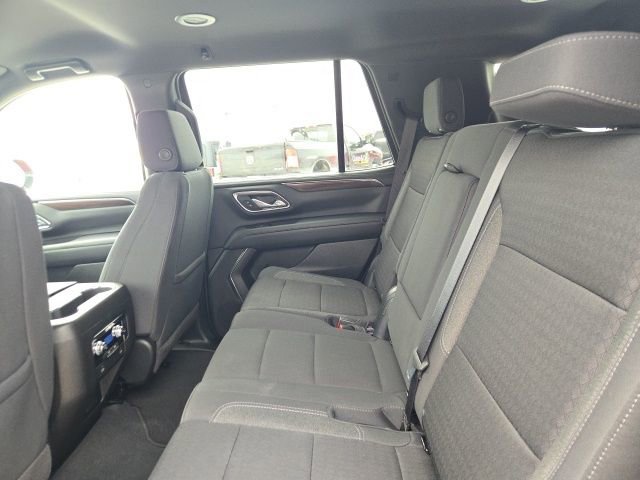 Used 2023 GMC Yukon SLE w/ Gmc Pro Safety Plus Package image 43