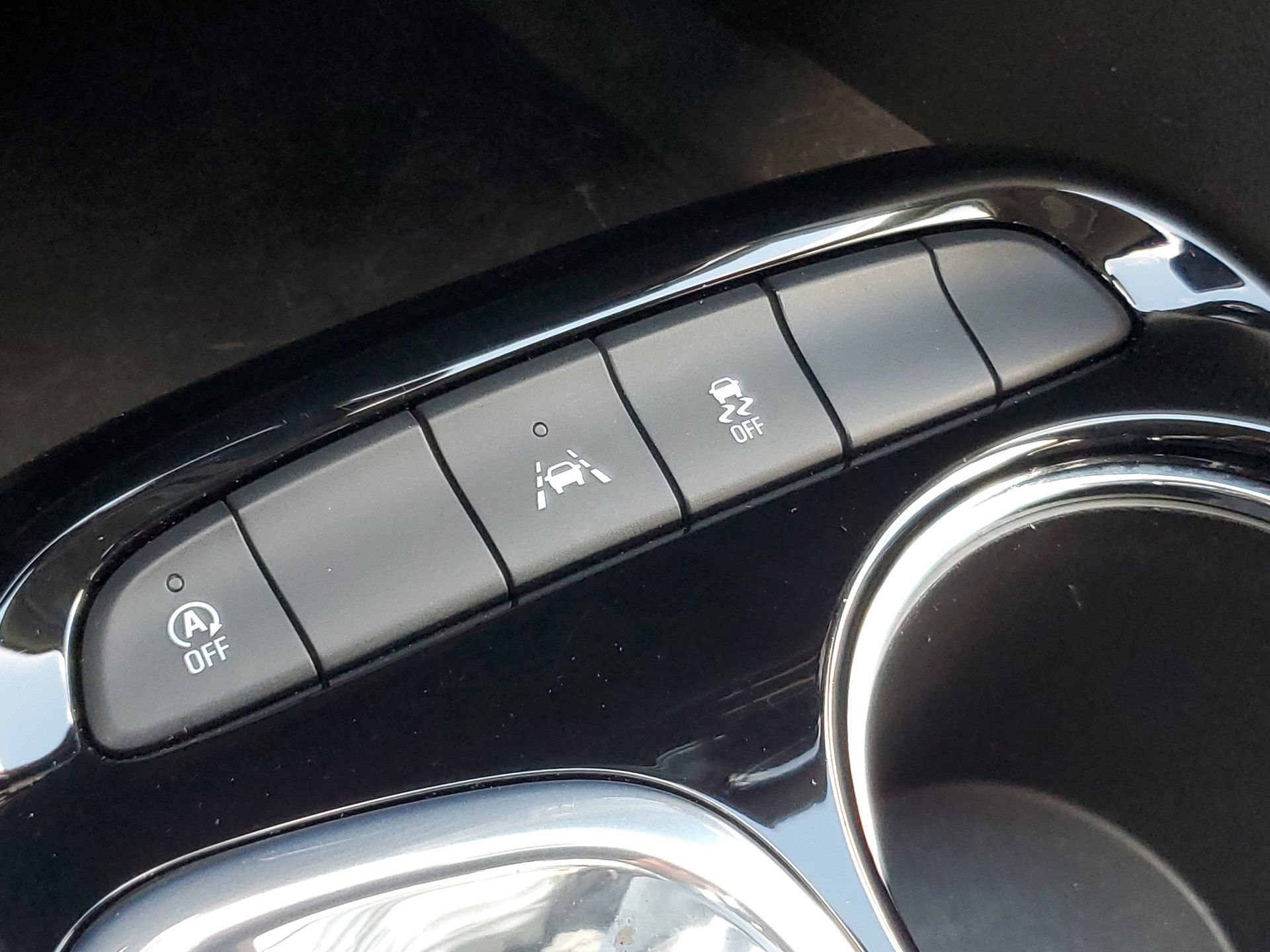 Used 2023 Buick Encore GX Preferred w/ Cold Weather Comfort Package FWD image 30