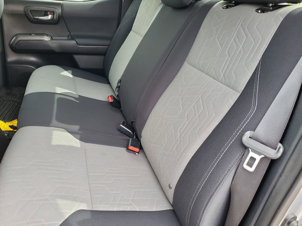 Used 2020 Toyota Tacoma TRD Off-Road w/ Technology Package image 11