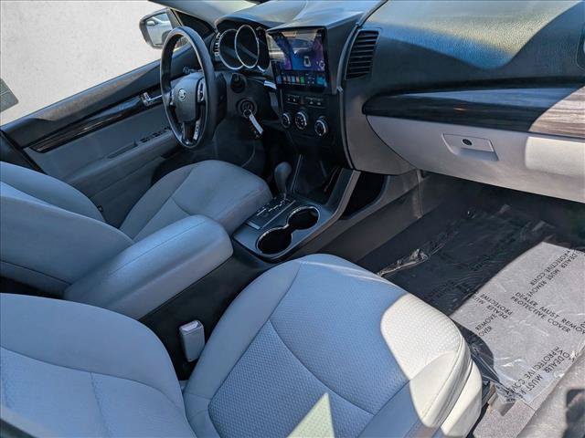 Used 2012 Kia Sorento FWD image 20
