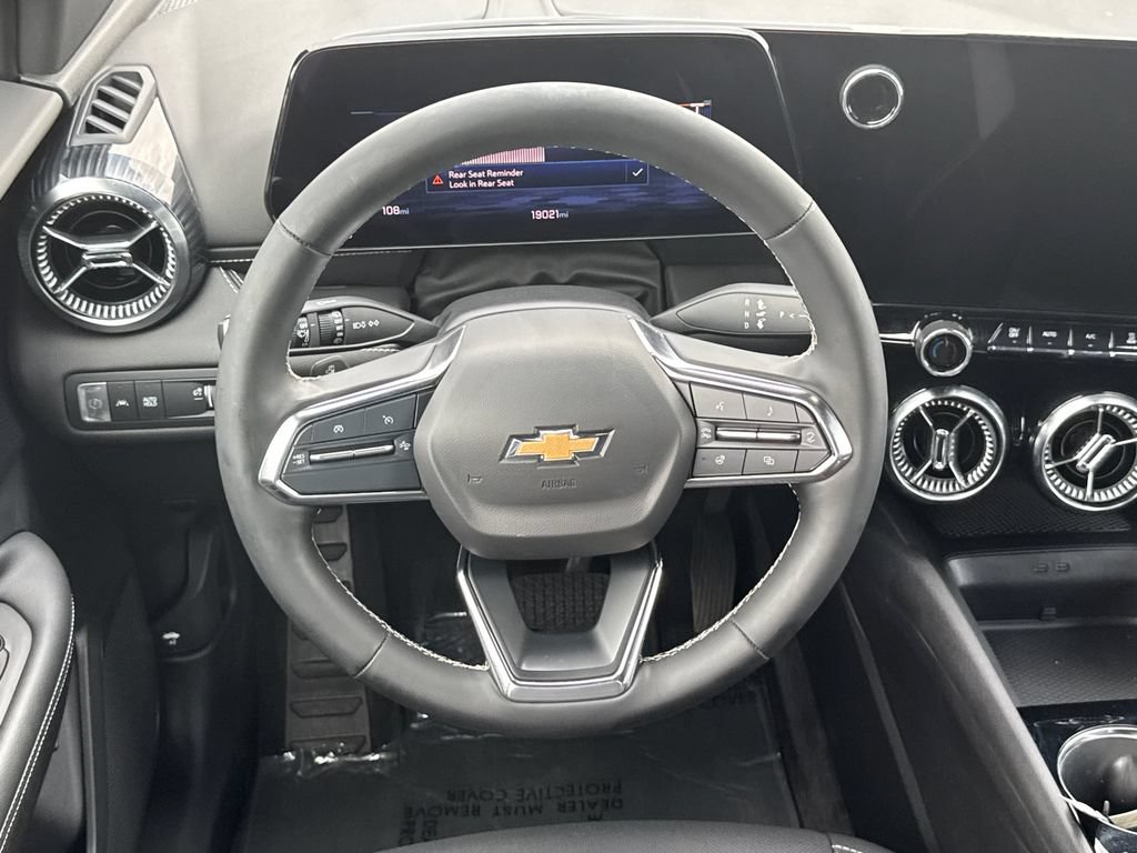 Used 2024 Chevrolet Blazer EV LT AWD/4WD image 25