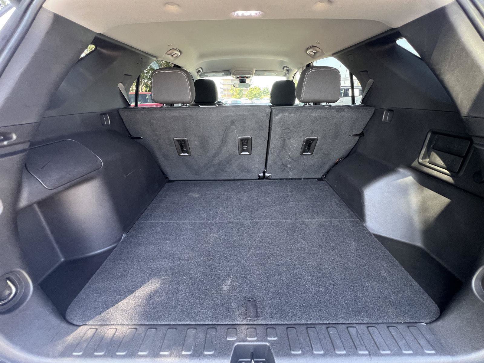 Used 2024 Chevrolet Equinox LT FWD image 20