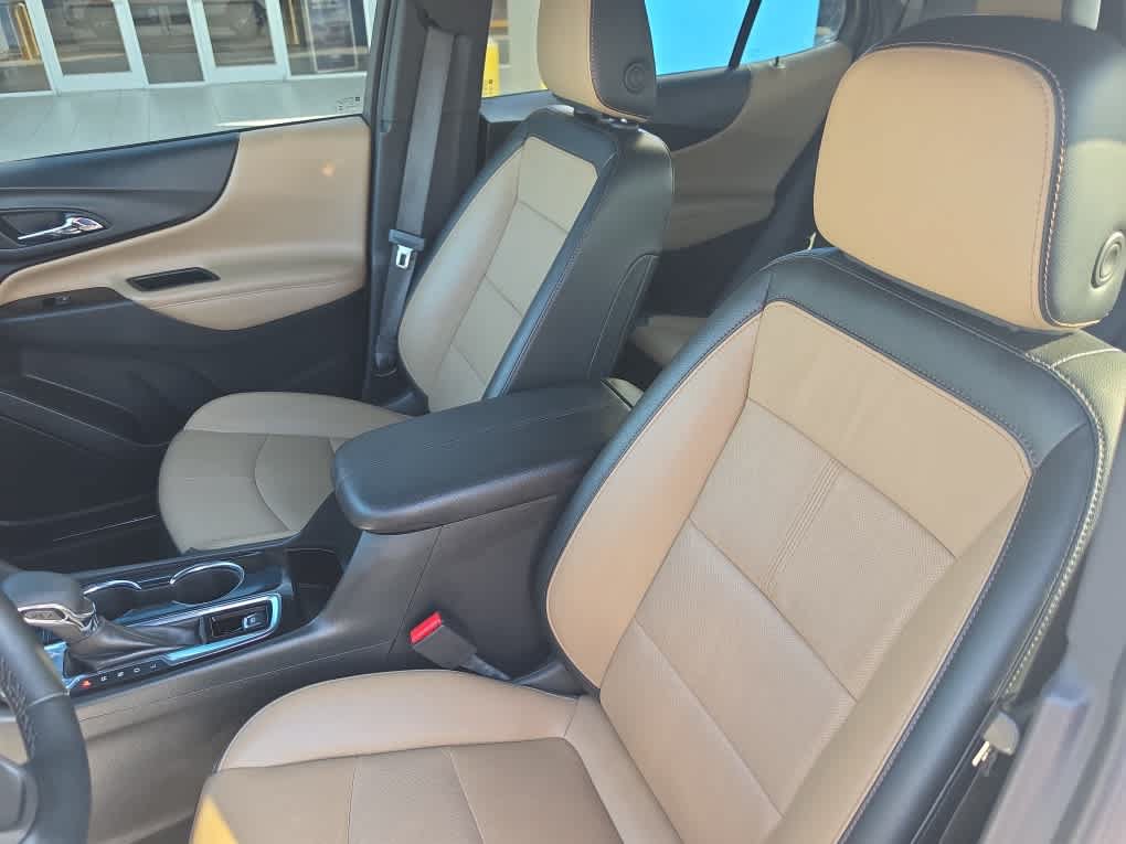 Used 2023 Chevrolet Equinox Premier AWD/4WD image 22