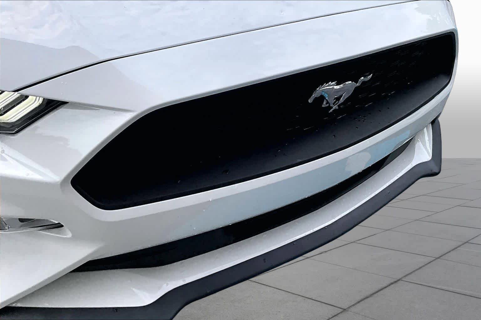 Used 2018 Ford Mustang Premium w/ Equipment Group 201A RWD image 26