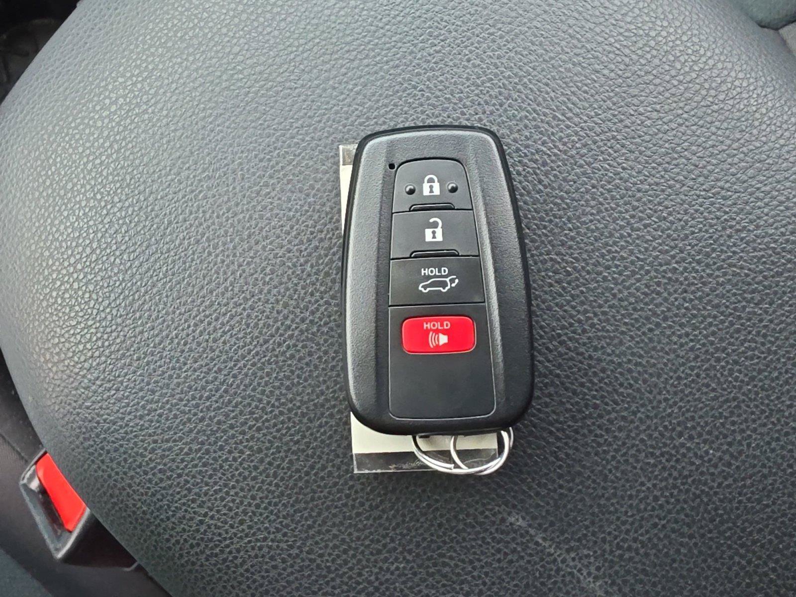 Used 2025 Toyota RAV4 XLE w/ Convenience Package AWD/4WD image 29