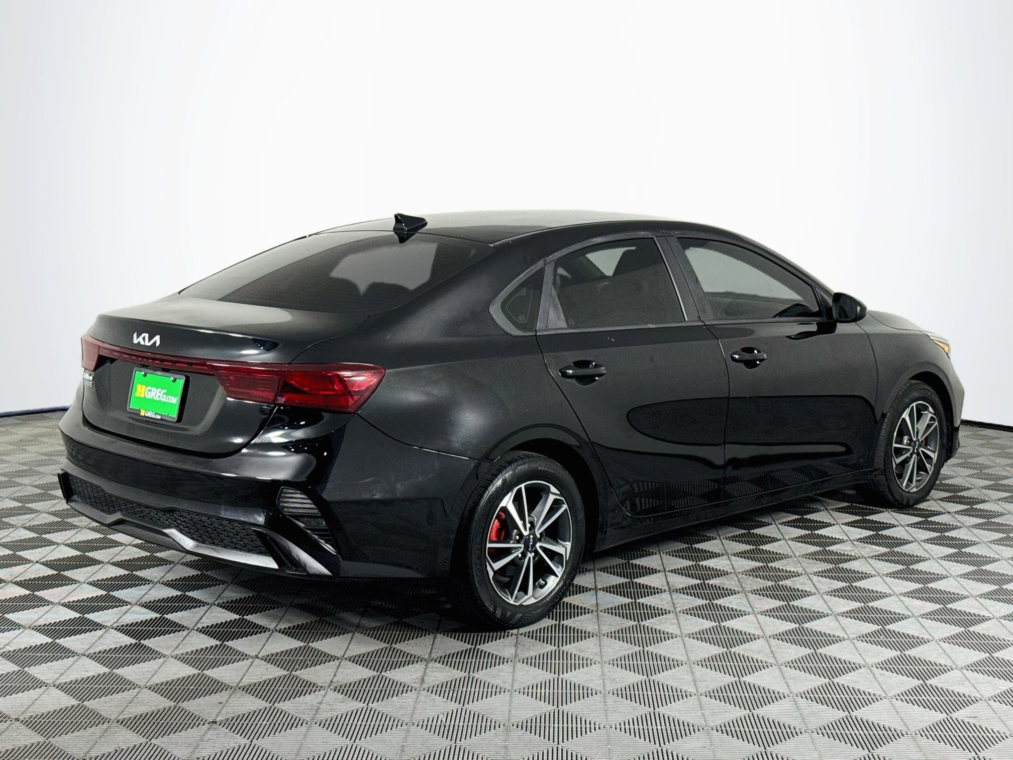 Used 2023 Kia Forte LXS FWD image 8
