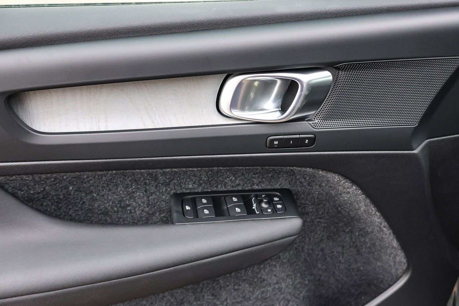 New 2026 Volvo XC40 B5 Core w/ Climate Package image 31