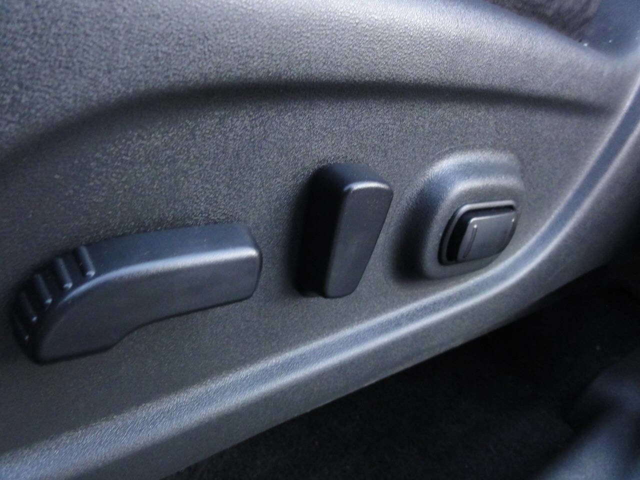 Used 2017 Nissan Murano SV image 22