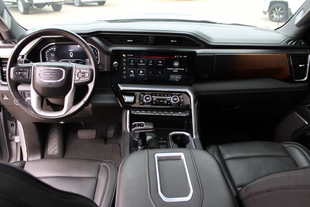 Used 2022 GMC Sierra 1500 Denali AWD/4WD image 25