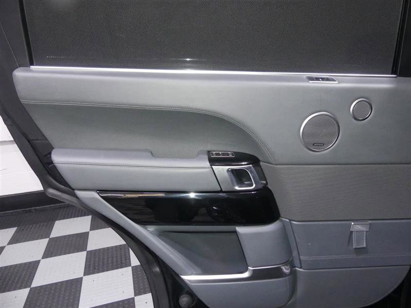 Used 2015 Land Rover Range Rover Long Wheelbase Autobiography image 27
