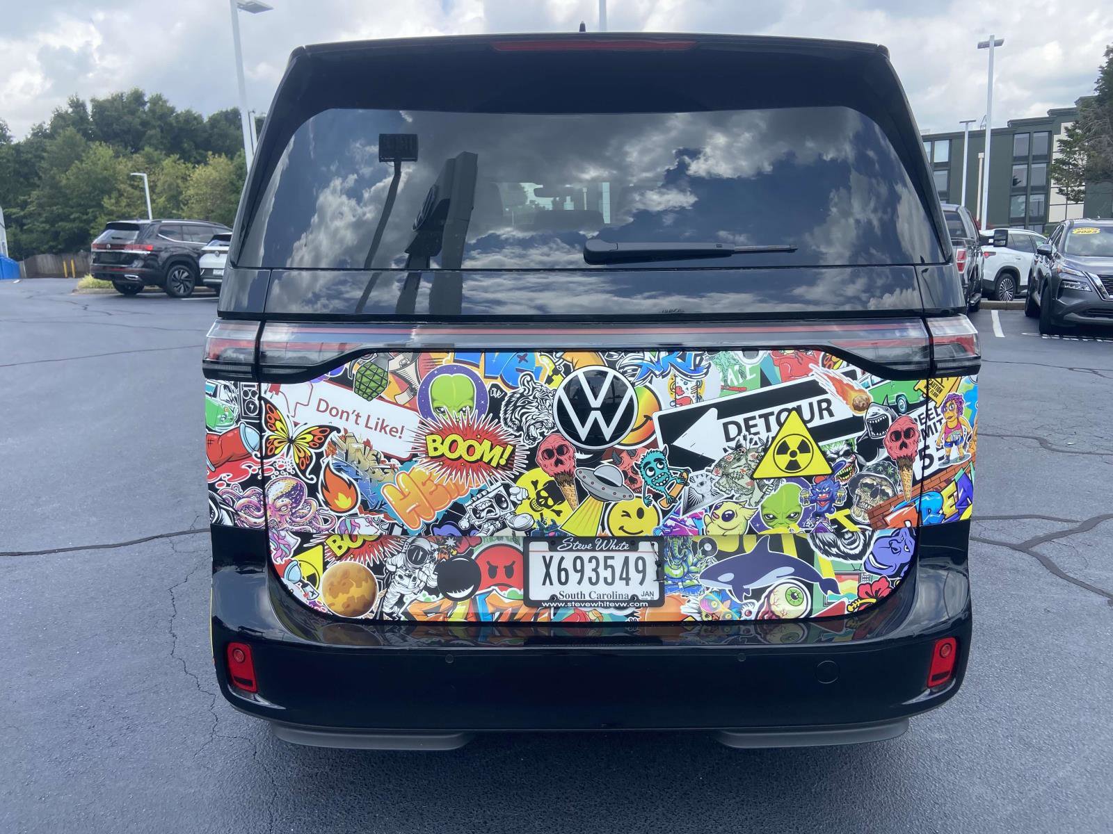 New 2025 Volkswagen ID. Buzz Pro S RWD image 8