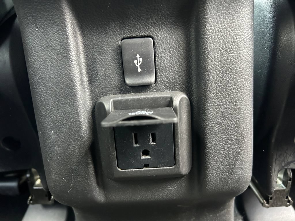 Used 2022 Mitsubishi Outlander LE AWD/4WD image 24