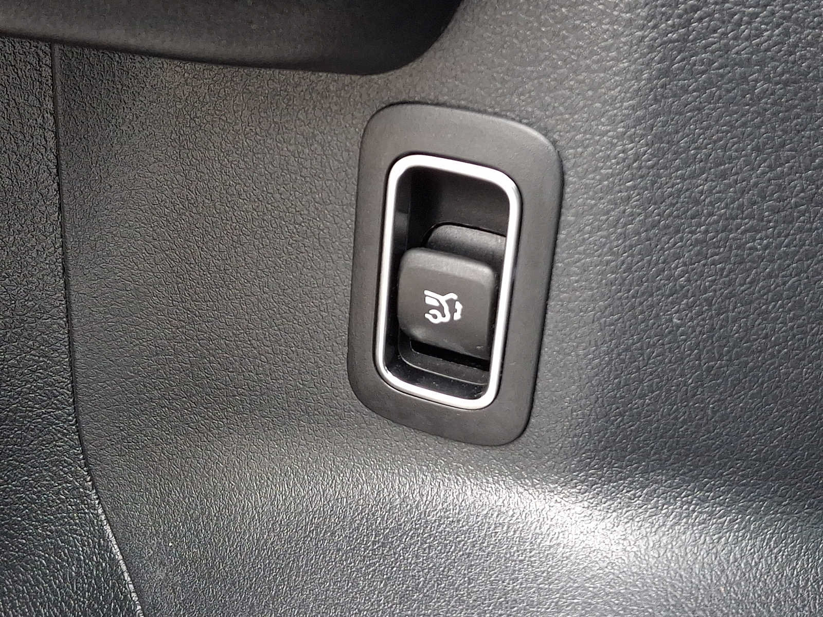 Used 2023 Mercedes-Benz GLB 250 4MATIC image 28